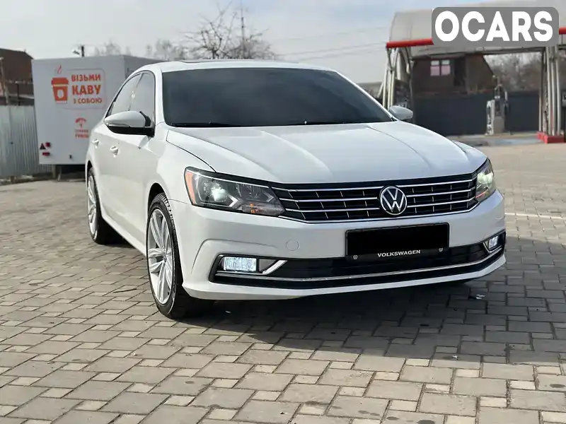 Седан Volkswagen Passat 2018 1.98 л. Автомат обл. Полтавская, Полтава - Фото 1/21