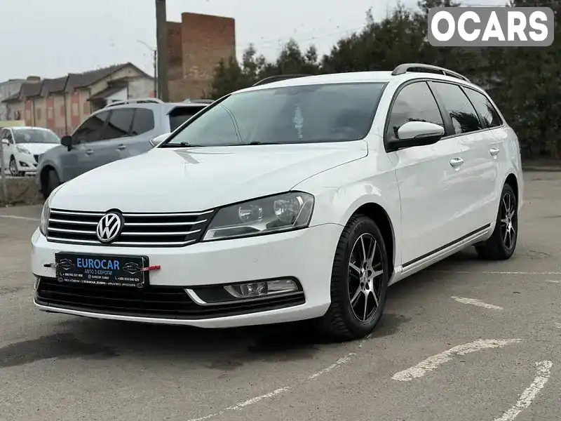 Універсал Volkswagen Passat 2013 2 л. Автомат обл. Рівненська, Дубно - Фото 1/21