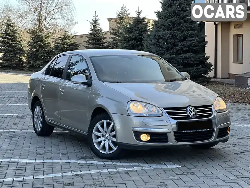 Седан Volkswagen Jetta 2006 1.6 л. Ручная / Механика обл. Харьковская, Харьков - Фото 1/21