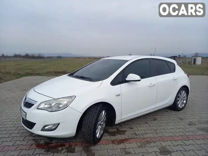 Хетчбек Opel Astra 2010 1.69 л. Ручна / Механіка обл. Закарпатська, Тячів - Фото 1/16