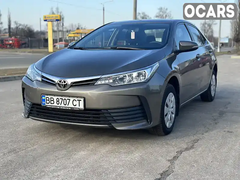 Седан Toyota Corolla 2017 1.33 л. Ручная / Механика обл. Сумская, Сумы - Фото 1/21