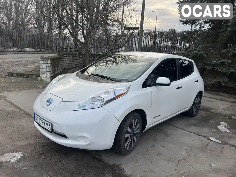 Хэтчбек Nissan Leaf 2016 null_content л. Автомат обл. Днепропетровская, Днепр (Днепропетровск) - Фото 1/19