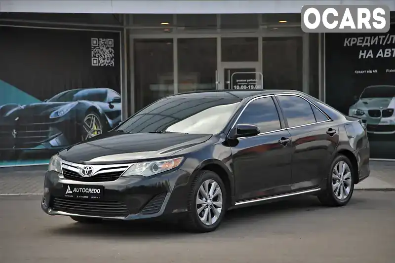 Седан Toyota Camry 2011 2.5 л. Автомат обл. Харьковская, Харьков - Фото 1/21