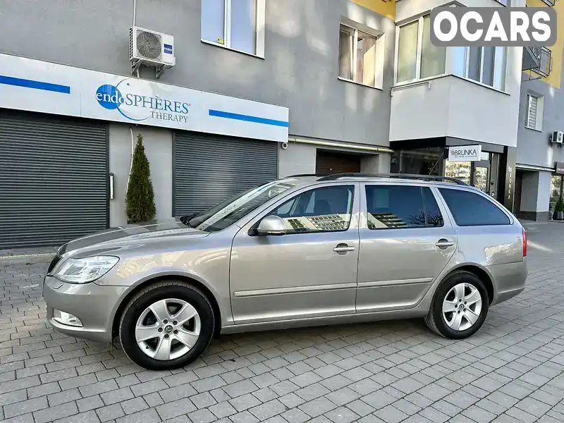 Універсал Skoda Octavia 2011 2 л. Автомат обл. Івано-Франківська, Івано-Франківськ - Фото 1/21