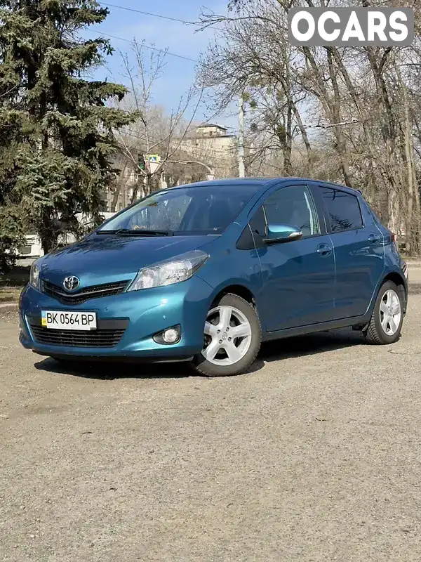 Хэтчбек Toyota Yaris 2014 1.33 л. Автомат обл. Киевская, Киев - Фото 1/21