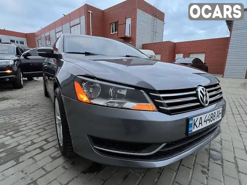 Седан Volkswagen Passat 2013 2.5 л. Автомат обл. Сумська, Суми - Фото 1/9
