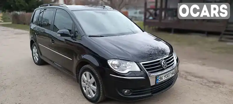 Минивэн Volkswagen Touran 2008 1.97 л. Автомат обл. Ровенская, Дубно - Фото 1/21