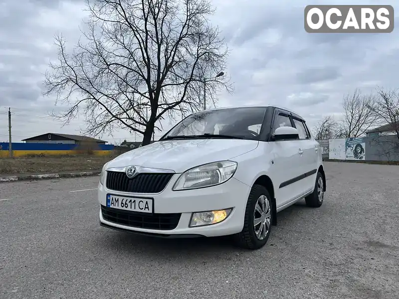 Хетчбек Skoda Fabia 2011 1.39 л. Ручна / Механіка обл. Житомирська, Житомир - Фото 1/21