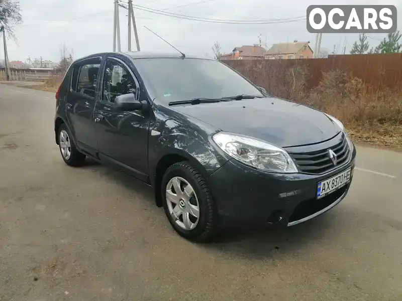 Хетчбек Renault Sandero 2010 1.39 л. Ручна / Механіка обл. Вінницька, Вінниця - Фото 1/21