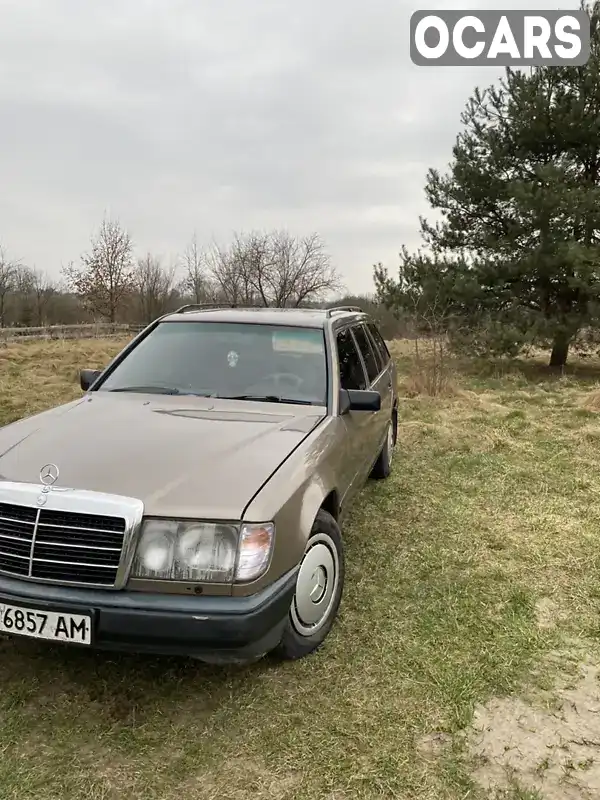 Универсал Mercedes-Benz E-Class 1988 2.3 л. Ручная / Механика обл. Львовская, Львов - Фото 1/16