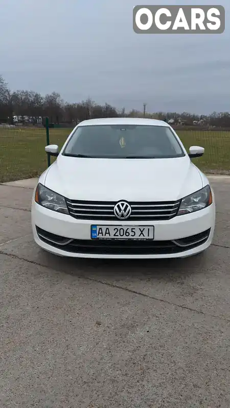 Седан Volkswagen Passat 2014 1.8 л. Автомат обл. Черниговская, Чернигов - Фото 1/13