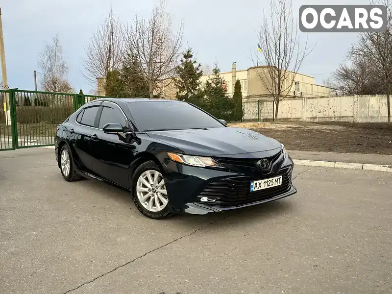 Седан Toyota Camry 2018 2.49 л. Автомат обл. Харьковская, Харьков - Фото 1/21