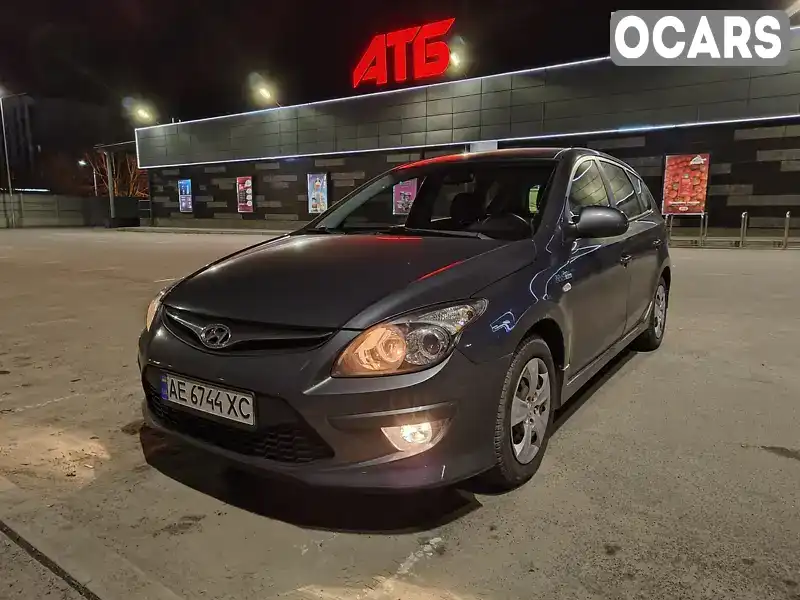 Універсал Hyundai i30 2010 1.6 л. Ручна / Механіка обл. Дніпропетровська, Дніпро (Дніпропетровськ) - Фото 1/14