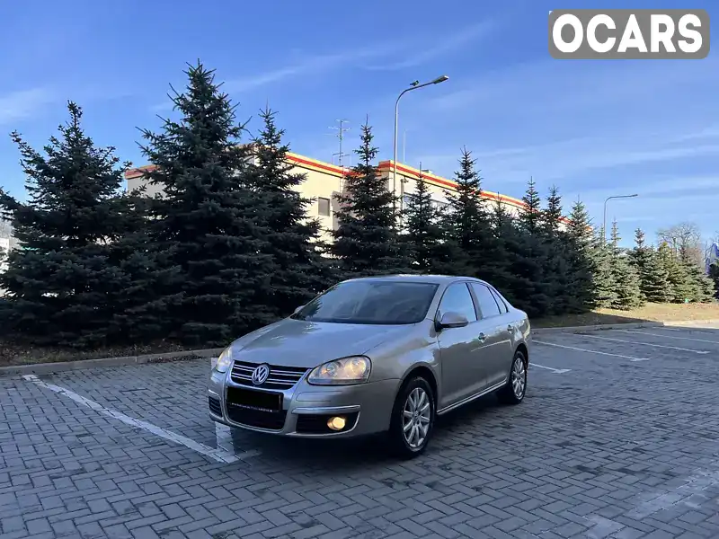 Седан Volkswagen Jetta 2006 1.6 л. Ручная / Механика обл. Харьковская, Харьков - Фото 1/21