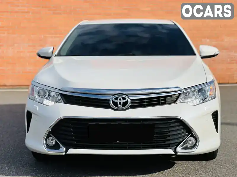 Седан Toyota Camry 2015 2.49 л. Автомат обл. Киевская, Киев - Фото 1/12