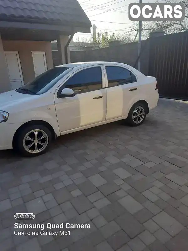 Седан Chevrolet Aveo 2010 1.5 л. Ручная / Механика обл. Запорожская, Запорожье - Фото 1/8