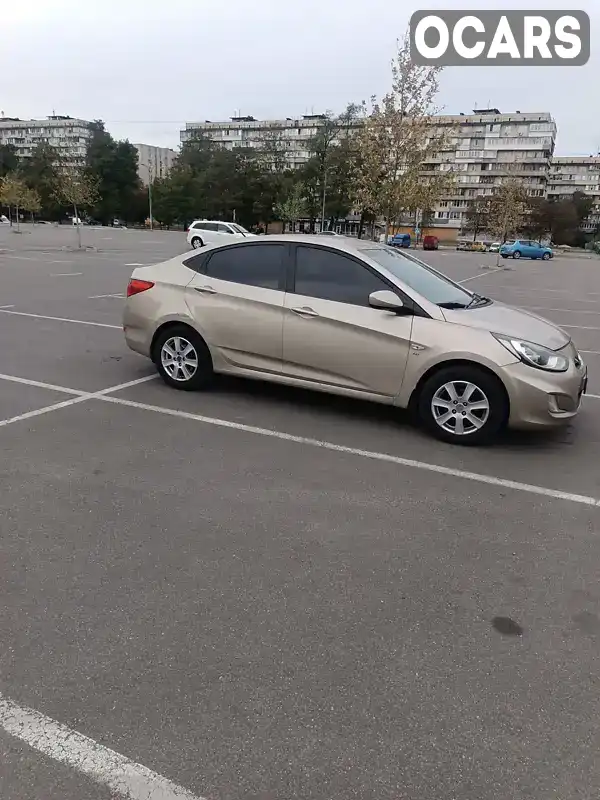 Седан Hyundai Accent 2011 1.6 л. обл. Киевская, Киев - Фото 1/8