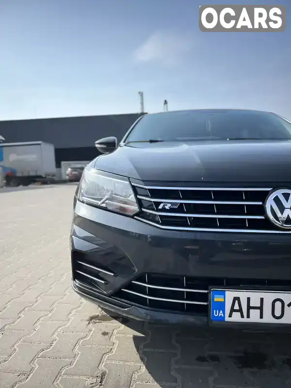 Седан Volkswagen Passat 2017 1.8 л. Автомат обл. Київська, Київ - Фото 1/16