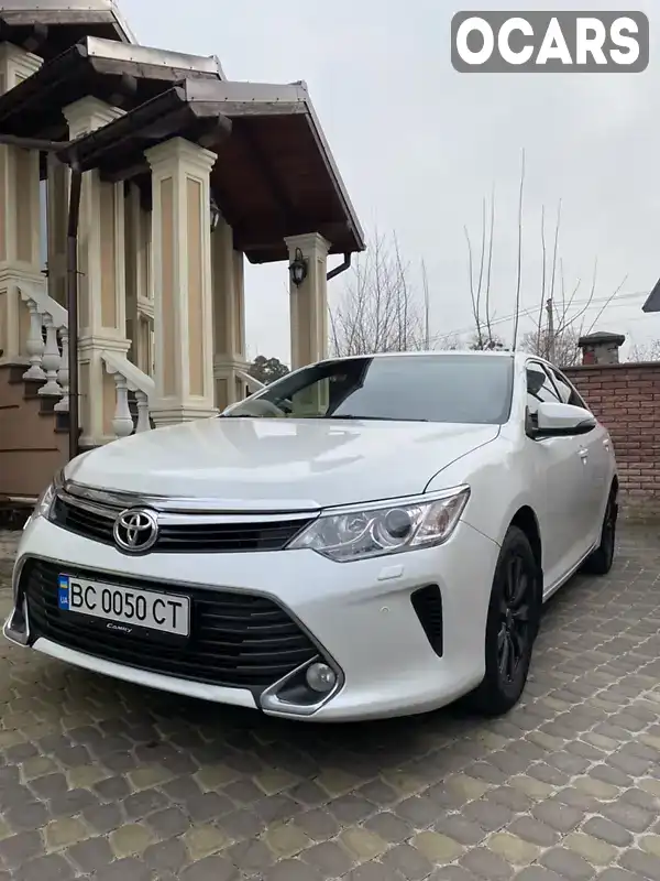 Седан Toyota Camry 2015 2.49 л. Автомат обл. Львовская, Львов - Фото 1/21