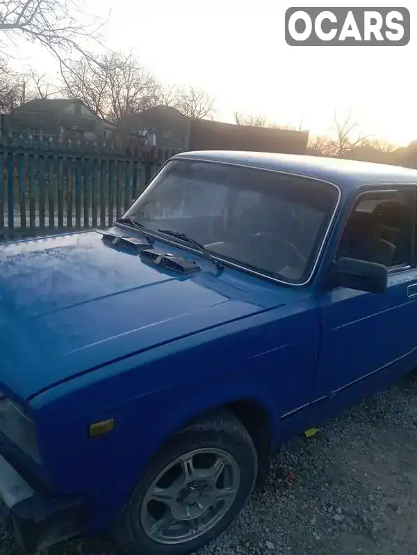 Седан ВАЗ / Lada 2105 1995 null_content л. Ручна / Механіка обл. Чернівецька, Чернівці - Фото 1/9