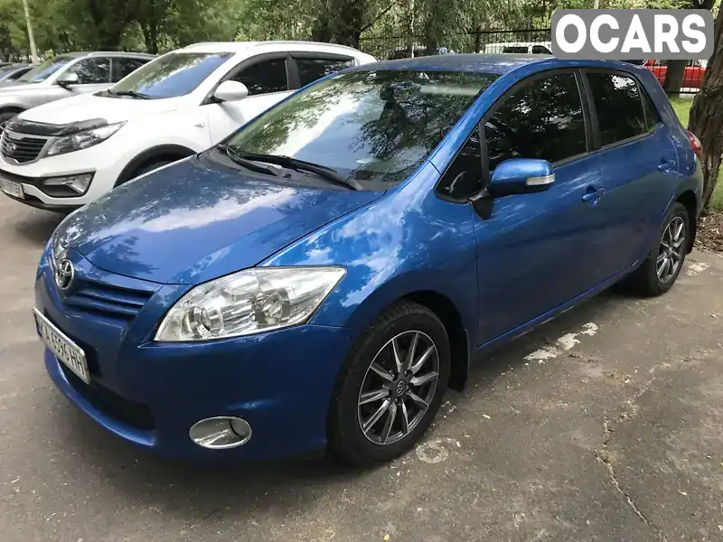 Хетчбек Toyota Auris 2011 1.6 л. Автомат обл. Київська, Київ - Фото 1/15