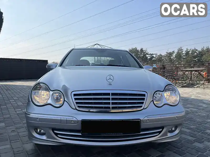 Седан Mercedes-Benz C-Class 2006 1.8 л. Автомат обл. Киевская, Киев - Фото 1/19