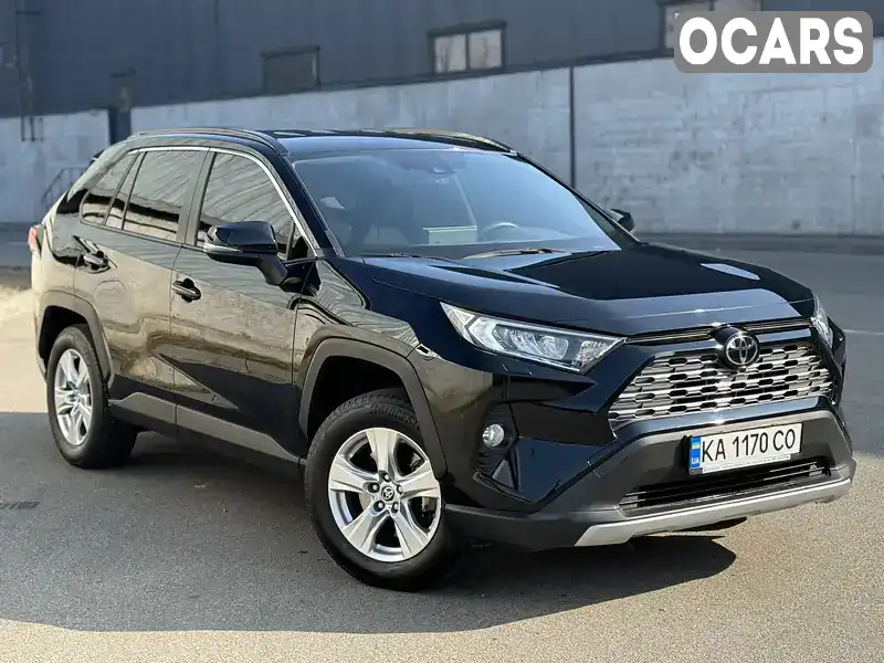 Внедорожник / Кроссовер Toyota RAV4 2020 1.99 л. Вариатор обл. Киевская, Киев - Фото 1/21