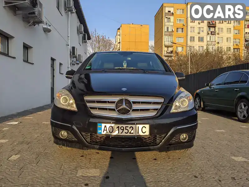 Хетчбек Mercedes-Benz B-Class 2009 2 л. Ручна / Механіка обл. Закарпатська, Ужгород - Фото 1/15