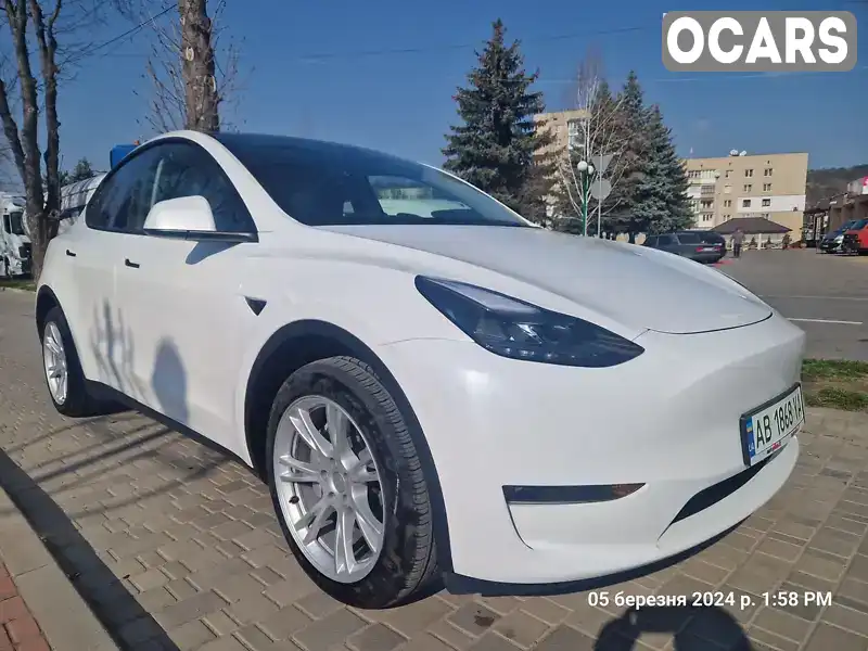 Внедорожник / Кроссовер Tesla Model Y 2023 null_content л. Автомат обл. Винницкая, Могилев-Подольский - Фото 1/14