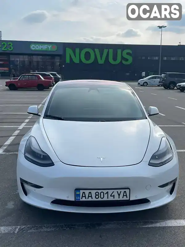 Седан Tesla Model 3 2021 null_content л. Автомат обл. Киевская, Киев - Фото 1/10