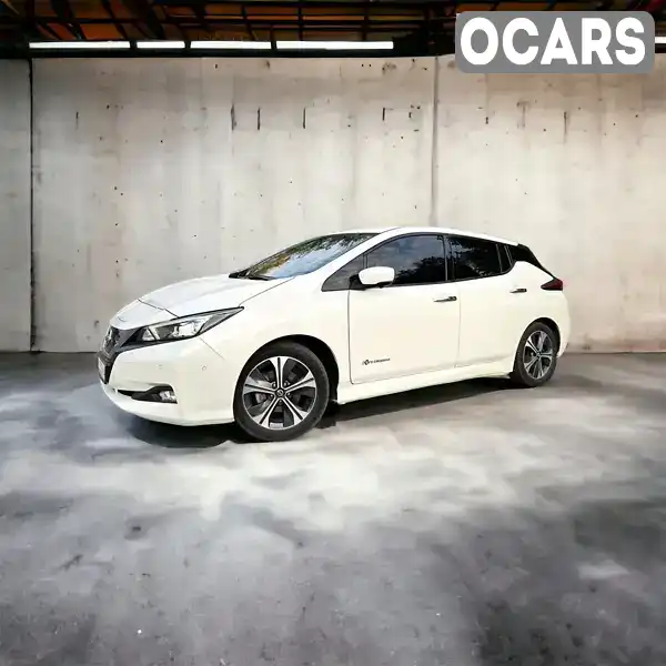 Хэтчбек Nissan Leaf 2018 null_content л. Автомат обл. Киевская, Киев - Фото 1/19