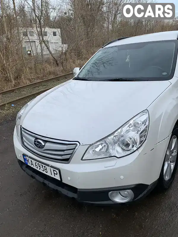 Універсал Subaru Outback 2010 2.46 л. Варіатор обл. Чернівецька, Чернівці - Фото 1/9