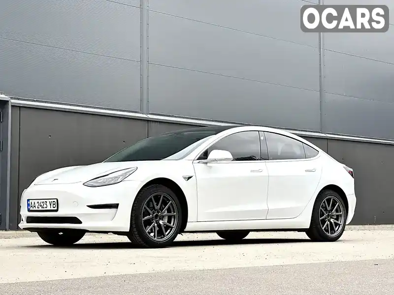 Седан Tesla Model 3 2019 null_content л. Автомат обл. Київська, Київ - Фото 1/21