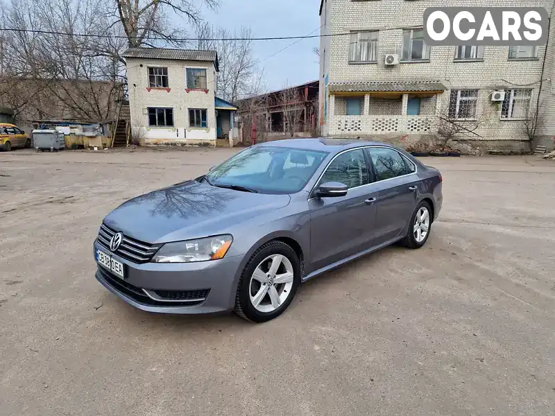 Седан Volkswagen Passat 2012 2.5 л. Автомат обл. Черниговская, Чернигов - Фото 1/14