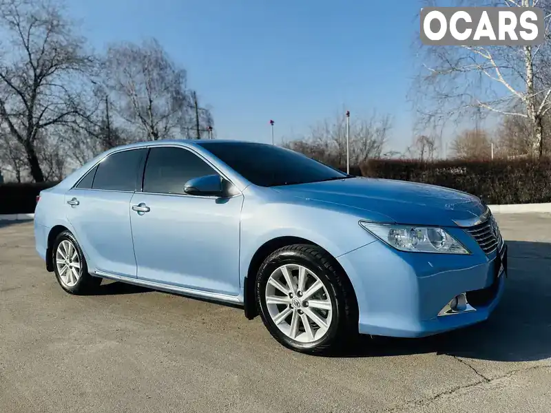 Седан Toyota Camry 2013 2.49 л. Автомат обл. Дніпропетровська, Кам'янське (Дніпродзержинськ) - Фото 1/21