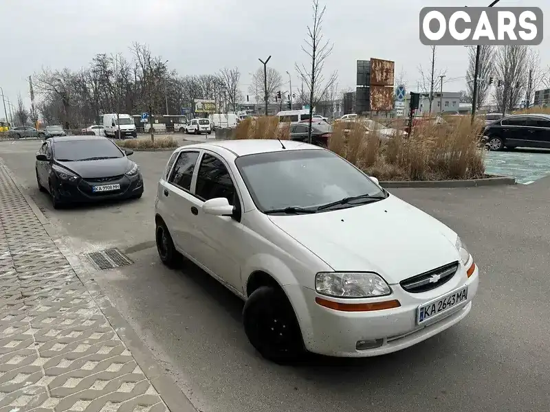 Хетчбек Chevrolet Aveo 2003 1.5 л. Автомат обл. Київська, Київ - Фото 1/13