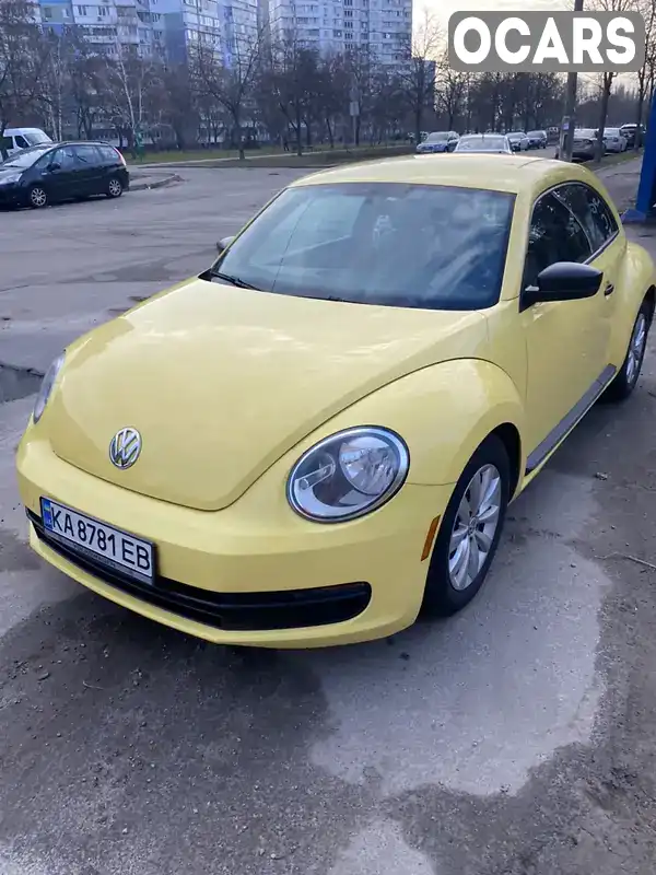 Хэтчбек Volkswagen Beetle 2015 1.8 л. Автомат обл. Киевская, Киев - Фото 1/10