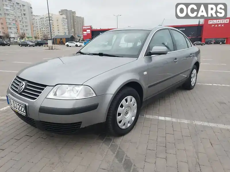 Седан Volkswagen Passat 2002 1.6 л. обл. Вінницька, Вінниця - Фото 1/21