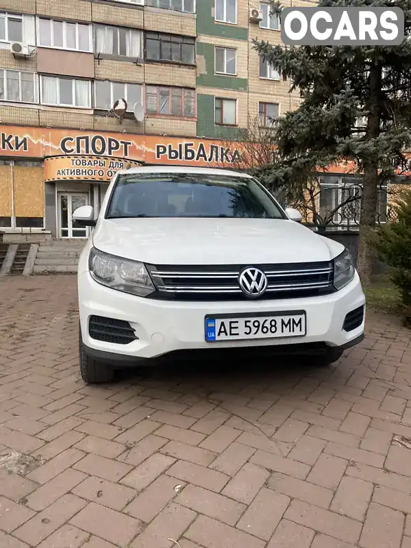 Внедорожник / Кроссовер Volkswagen Tiguan 2015 1.98 л. Типтроник обл. Днепропетровская, Кривой Рог - Фото 1/15