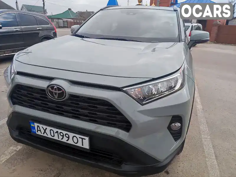 Внедорожник / Кроссовер Toyota RAV4 2020 2.49 л. Автомат обл. Харьковская, Мерефа - Фото 1/10