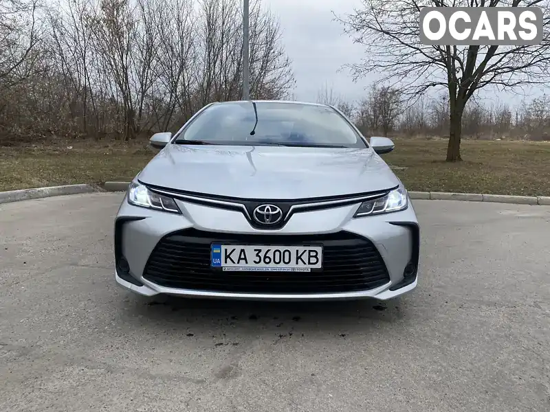 Седан Toyota Corolla 2019 1.6 л. Вариатор обл. Полтавская, Полтава - Фото 1/21