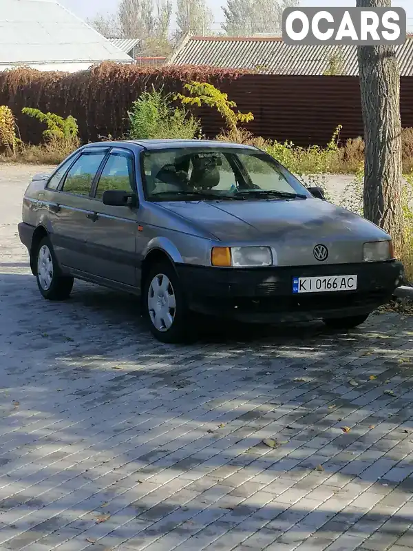Седан Volkswagen Passat 1991 1.8 л. обл. Київська, Буча - Фото 1/4