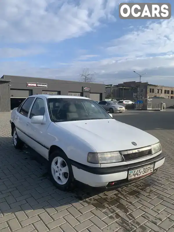 Седан Opel Vectra 1994 1.8 л. Ручная / Механика обл. Закарпатская, Ужгород - Фото 1/10