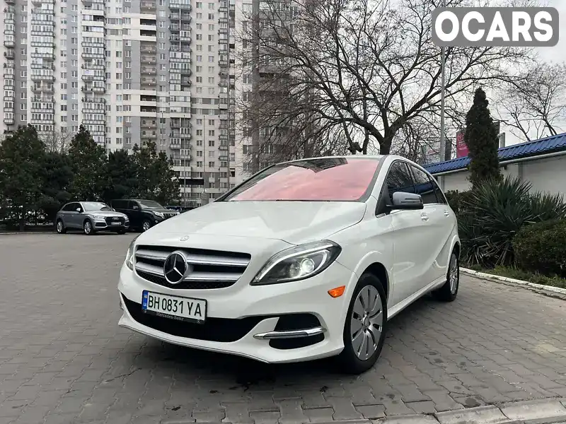 Хэтчбек Mercedes-Benz B-Class 2015 null_content л. обл. Одесская, Одесса - Фото 1/21