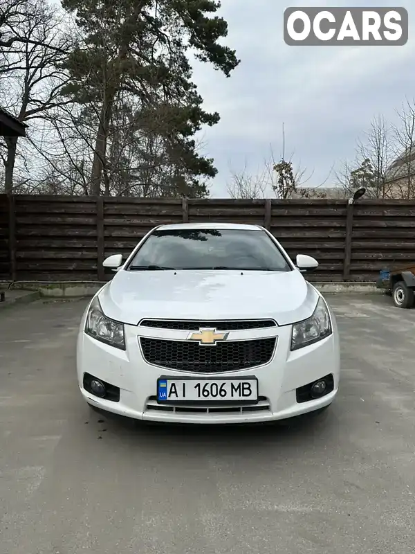 Хетчбек Chevrolet Cruze 2011 1.8 л. Ручна / Механіка обл. Київська, Київ - Фото 1/21