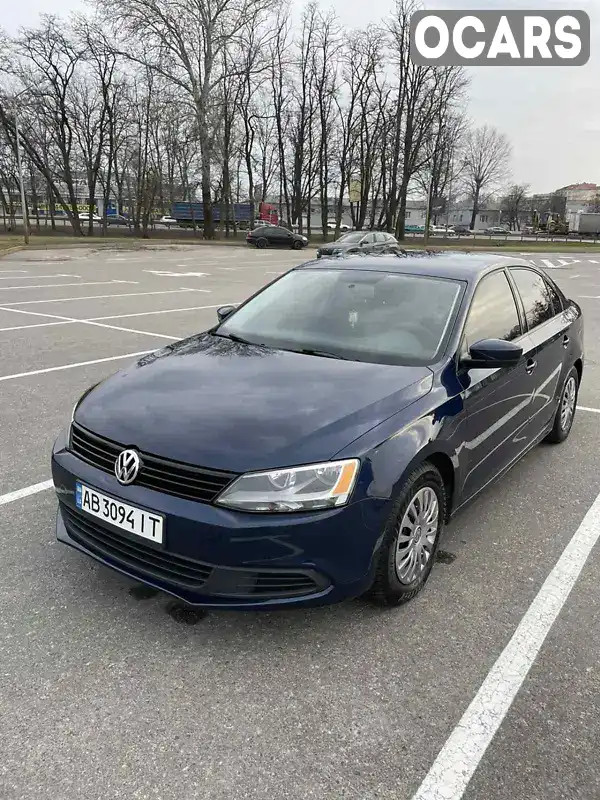 Седан Volkswagen Jetta 2013 1.98 л. Автомат обл. Київська, Київ - Фото 1/21