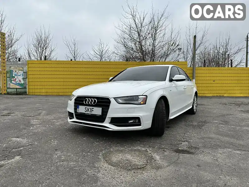 Седан Audi A4 2014 1.98 л. Автомат обл. Волынская, Владимир-Волынский - Фото 1/13