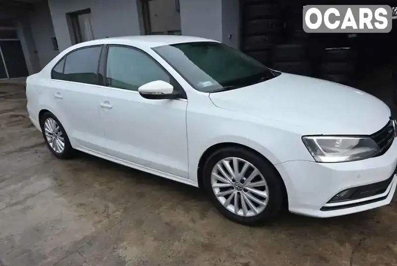 Седан Volkswagen Jetta 2016 1.6 л. Автомат обл. Львівська, Львів - Фото 1/17