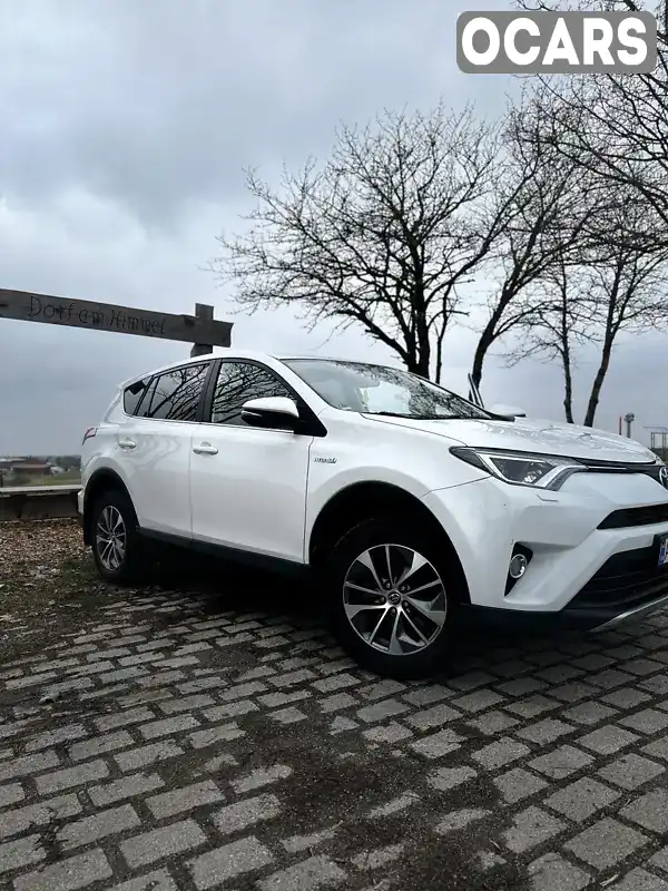 Внедорожник / Кроссовер Toyota RAV4 2017 2.49 л. Автомат обл. Киевская, Киев - Фото 1/10