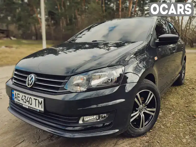 Седан Volkswagen Polo 2017 1.6 л. Ручна / Механіка обл. Дніпропетровська, Дніпро (Дніпропетровськ) - Фото 1/21